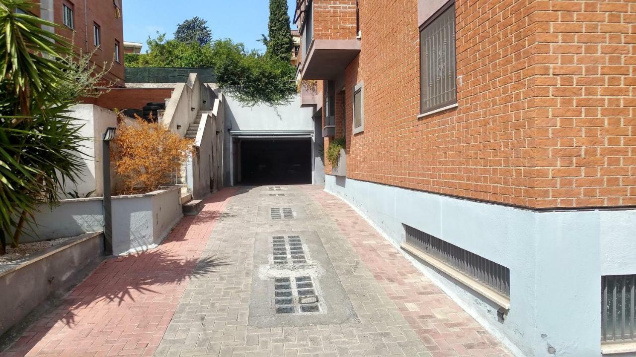 Ferienwohnung Terrace22 - Delizioso Attico Ben Collegato Rom Exterior foto